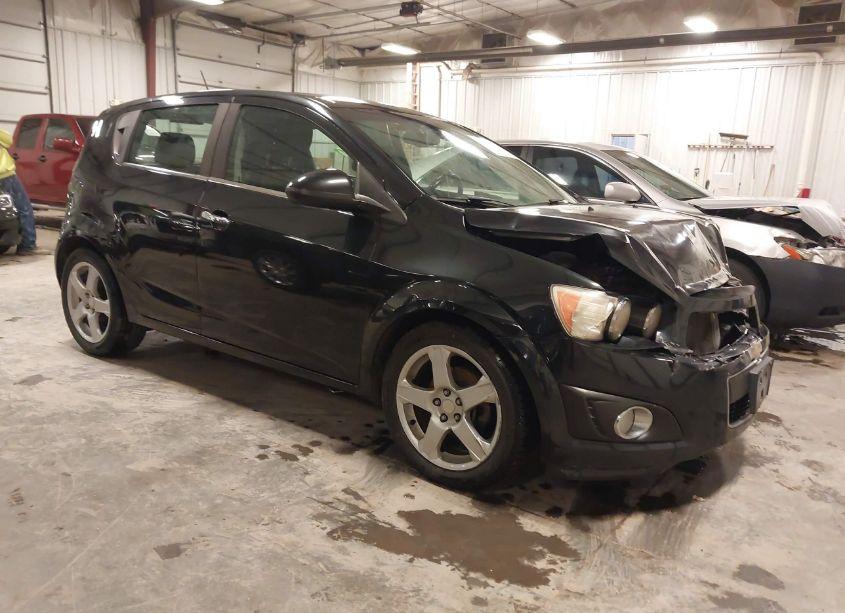 2015 Chevrolet Sonic LTZ AUTO (VIN 1G1JE6SB5F4198530) main photo
