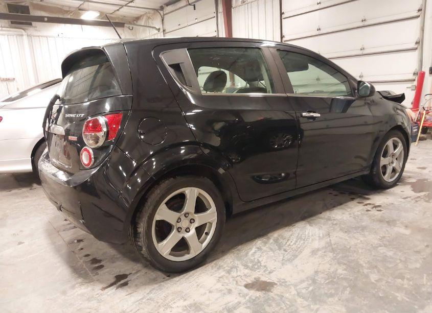 Photo 4 of 2015 Chevrolet Sonic LTZ AUTO (VIN 1G1JE6SB5F4198530)