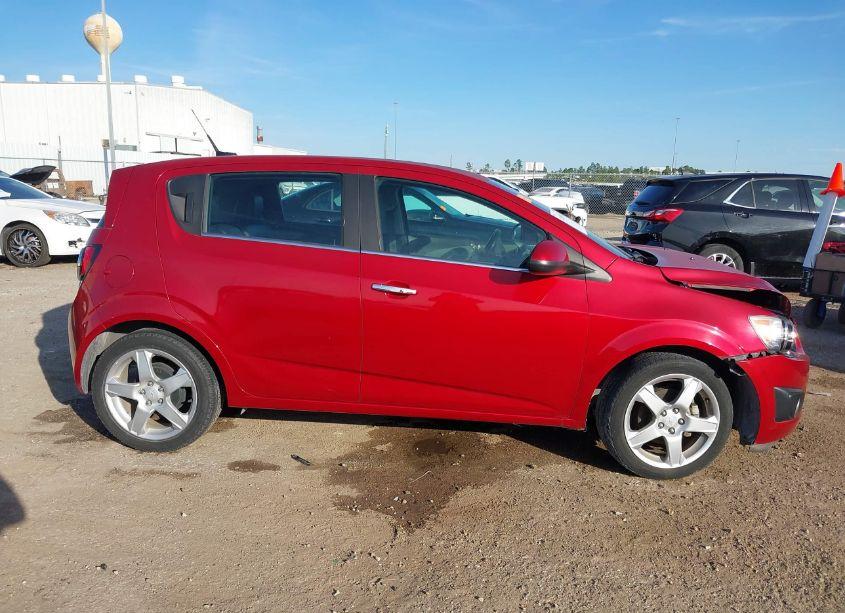 Photo 13 of 2014 Chevrolet Sonic LTZ AUTO (VIN 1G1JE6SB6E4220033)