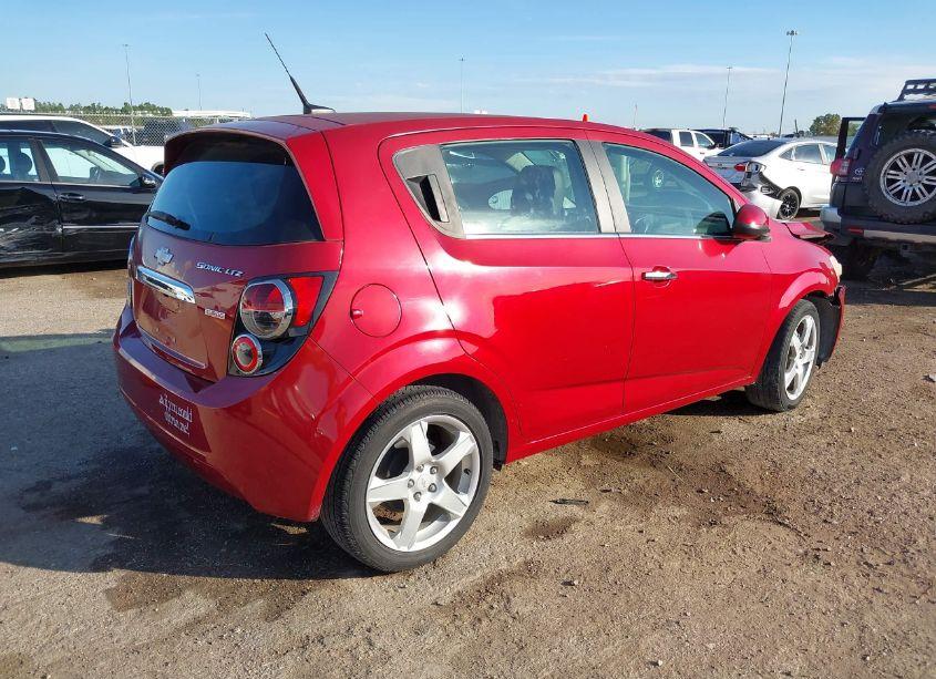 Photo 4 of 2014 Chevrolet Sonic LTZ AUTO (VIN 1G1JE6SB6E4220033)