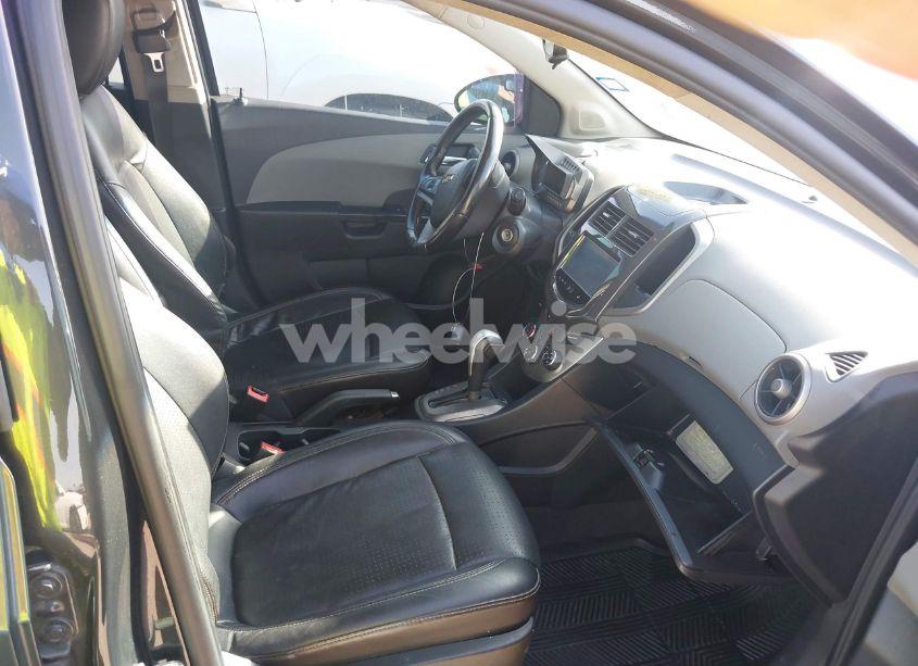 Photo 5 of 2015 Chevrolet Sonic LTZ AUTO (VIN 1G1JE6SB6F4102078)