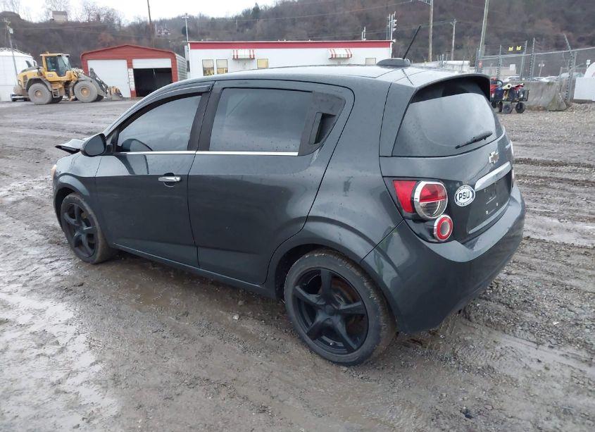 Photo 3 of 2015 Chevrolet Sonic LTZ AUTO (VIN 1G1JE6SB6F4108656)