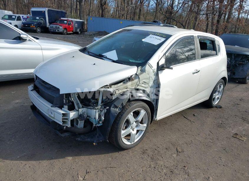 Photo 2 of 2015 Chevrolet Sonic LTZ AUTO (VIN 1G1JE6SB6F4145044)