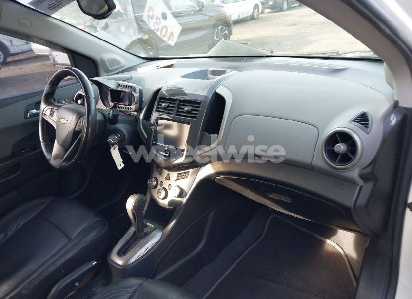 Photo 5 of 2015 Chevrolet Sonic LTZ AUTO (VIN 1G1JE6SB6F4145044)