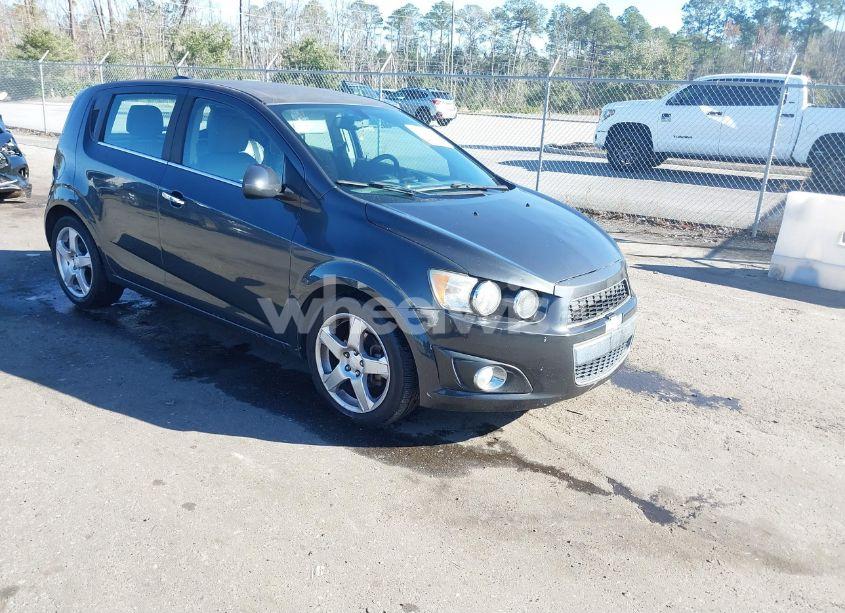 2015 Chevrolet Sonic LTZ AUTO (VIN 1G1JE6SB6F4194437) main photo