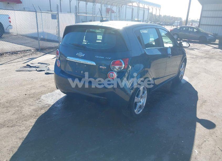 Photo 4 of 2015 Chevrolet Sonic LTZ AUTO (VIN 1G1JE6SB6F4194437)