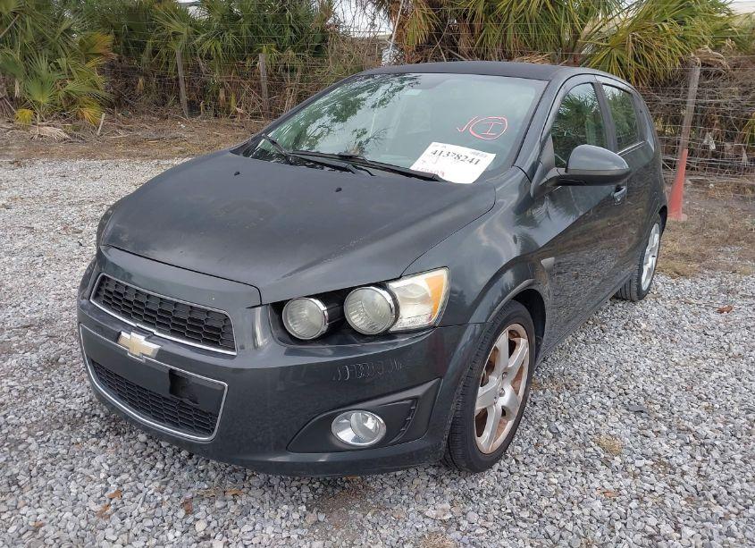 Photo 2 of 2016 Chevrolet Sonic LTZ AUTO (VIN 1G1JE6SB6G4153761)
