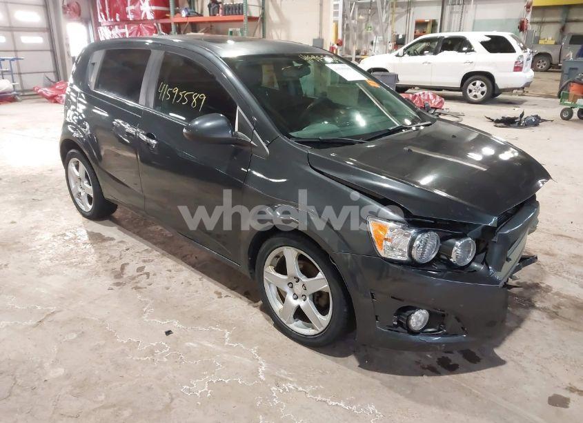 2014 Chevrolet Sonic LTZ AUTO (VIN 1G1JE6SB7E4180142) main photo