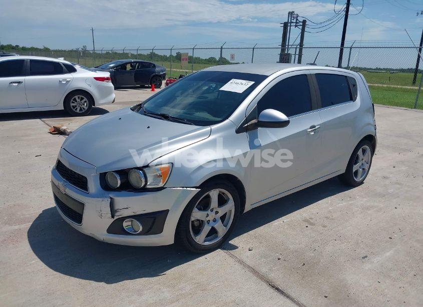 Photo 2 of 2015 Chevrolet Sonic LTZ AUTO (VIN 1G1JE6SB7F4107077)