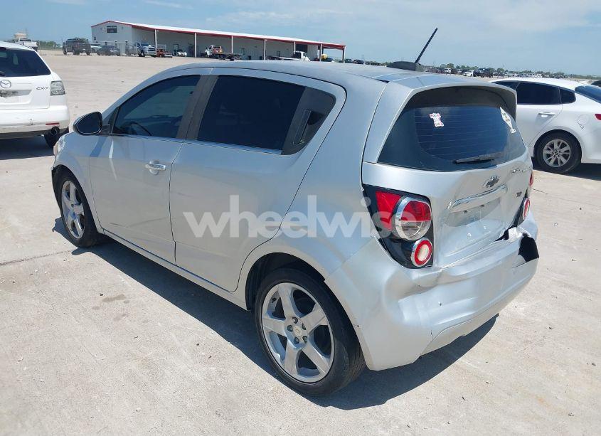Photo 3 of 2015 Chevrolet Sonic LTZ AUTO (VIN 1G1JE6SB7F4107077)