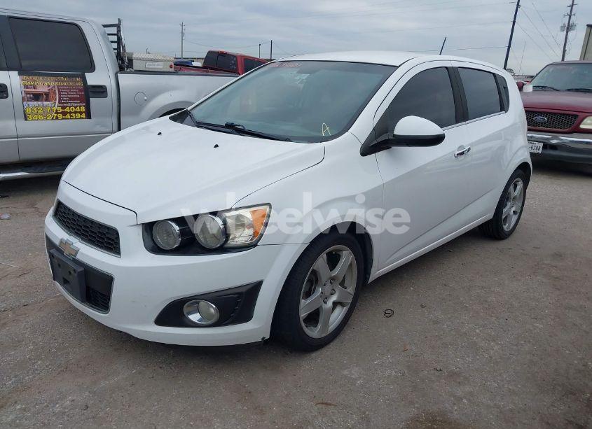 Photo 2 of 2015 Chevrolet Sonic LTZ AUTO (VIN 1G1JE6SB7F4108424)