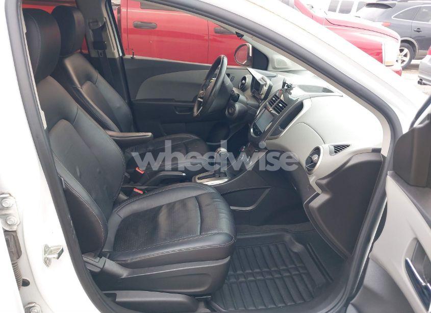 Photo 5 of 2015 Chevrolet Sonic LTZ AUTO (VIN 1G1JE6SB7F4108424)