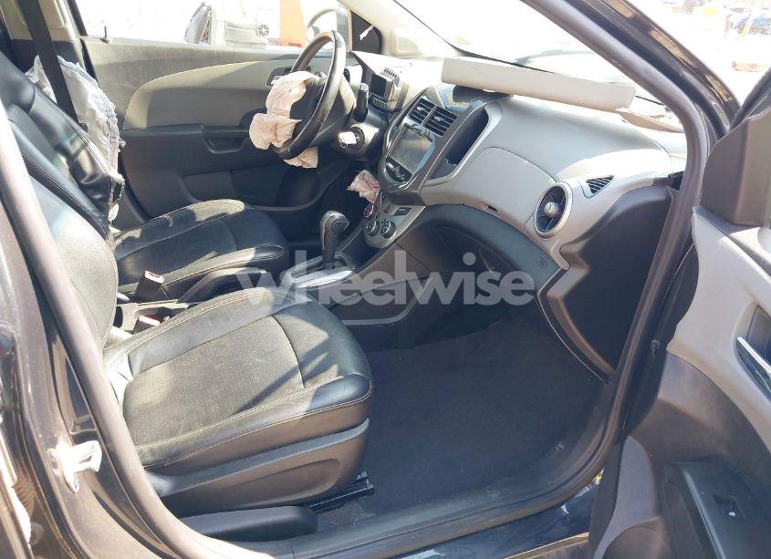 Photo 5 of 2015 Chevrolet Sonic LTZ AUTO (VIN 1G1JE6SB7F4201542)