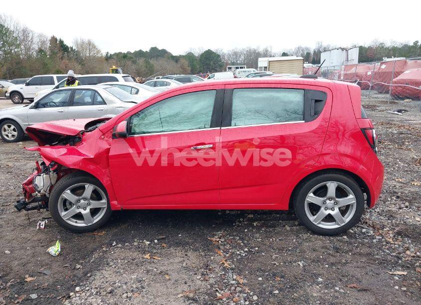 Photo 14 of 2015 Chevrolet Sonic LTZ AUTO (VIN 1G1JE6SB7F4214727)