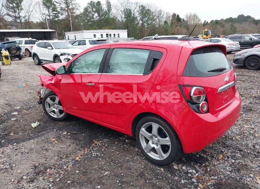 Photo 3 of 2015 Chevrolet Sonic LTZ AUTO (VIN 1G1JE6SB7F4214727)