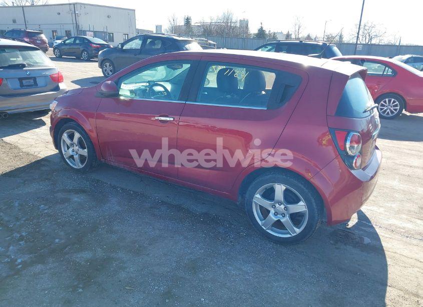 Photo 3 of 2013 Chevrolet Sonic LTZ AUTO (VIN 1G1JE6SB8D4128257)
