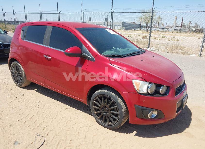 2014 Chevrolet Sonic LTZ AUTO (VIN 1G1JE6SB8E4117132) main photo