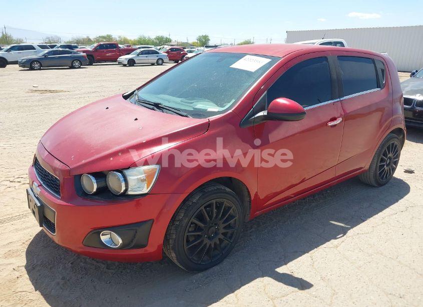 Photo 2 of 2014 Chevrolet Sonic LTZ AUTO (VIN 1G1JE6SB8E4117132)