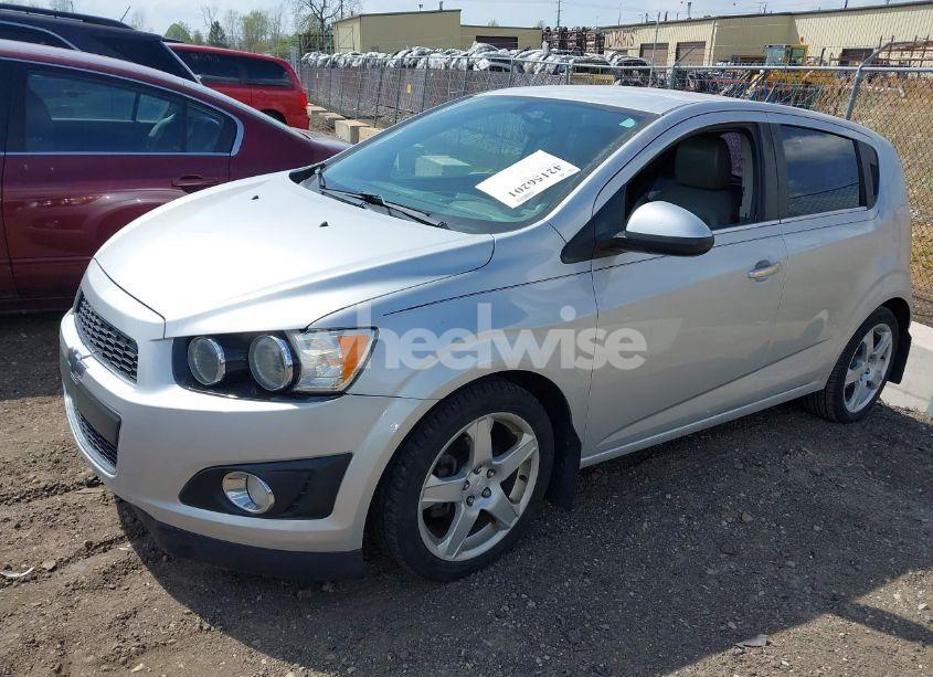 Photo 2 of 2014 Chevrolet Sonic LTZ AUTO (VIN 1G1JE6SB8E4218266)