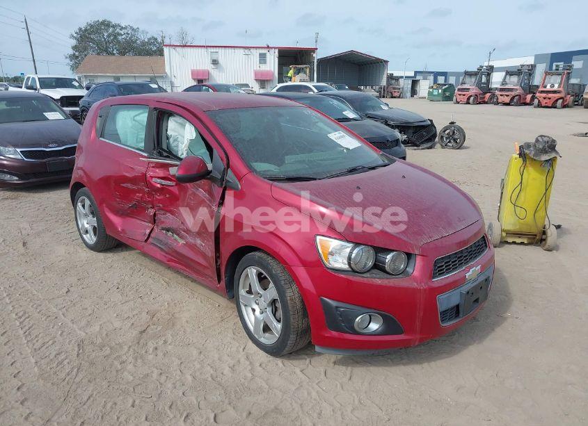 2014 Chevrolet Sonic LTZ AUTO (VIN 1G1JE6SB8E4226707) main photo