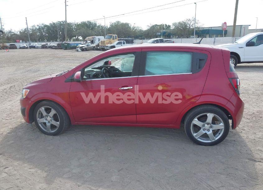 Photo 13 of 2014 Chevrolet Sonic LTZ AUTO (VIN 1G1JE6SB8E4226707)