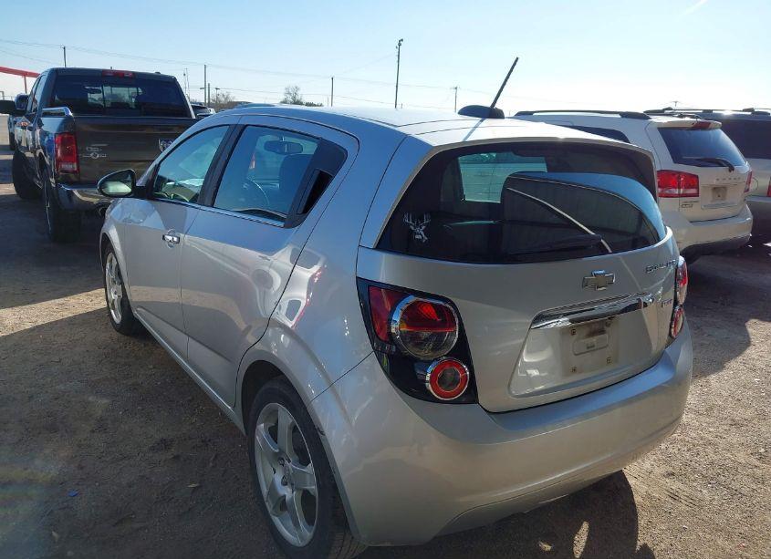 Photo 3 of 2015 Chevrolet Sonic LTZ AUTO (VIN 1G1JE6SB8F4121229)