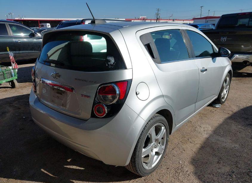 Photo 4 of 2015 Chevrolet Sonic LTZ AUTO (VIN 1G1JE6SB8F4121229)