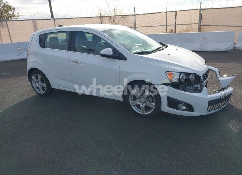 2016 Chevrolet Sonic LTZ AUTO (VIN 1G1JE6SB8G4143877) main photo