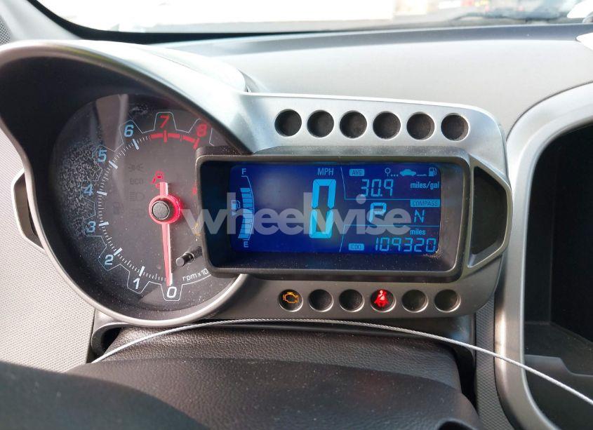 Photo 7 of 2016 Chevrolet Sonic LTZ AUTO (VIN 1G1JE6SB8G4143877)