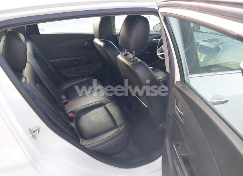 Photo 8 of 2016 Chevrolet Sonic LTZ AUTO (VIN 1G1JE6SB8G4143877)