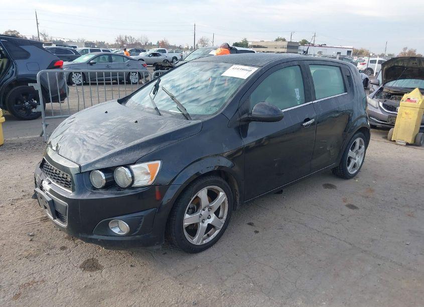 Photo 2 of 2013 Chevrolet Sonic LTZ AUTO (VIN 1G1JE6SB9D4222857)