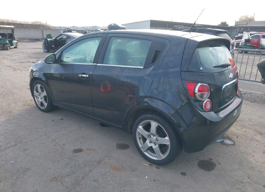 Photo 3 of 2013 Chevrolet Sonic LTZ AUTO (VIN 1G1JE6SB9D4222857)