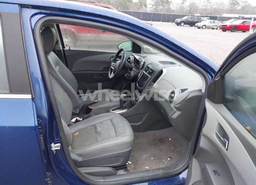 Photo 5 of 2013 Chevrolet Sonic LTZ AUTO (VIN 1G1JE6SB9D4230120)
