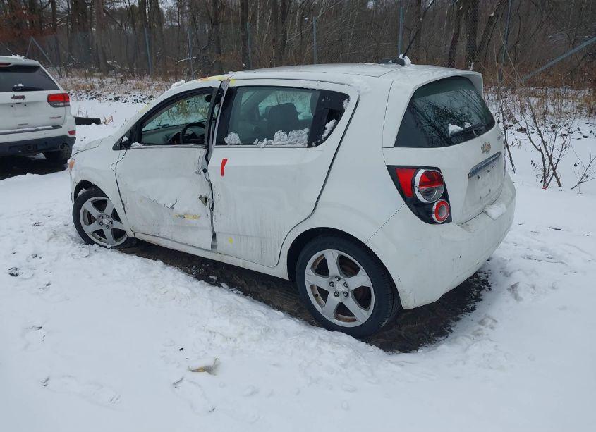 Photo 3 of 2015 Chevrolet Sonic LTZ AUTO (VIN 1G1JE6SB9F4103371)