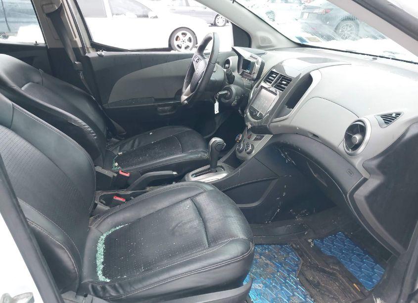 Photo 5 of 2015 Chevrolet Sonic LTZ AUTO (VIN 1G1JE6SB9F4103371)