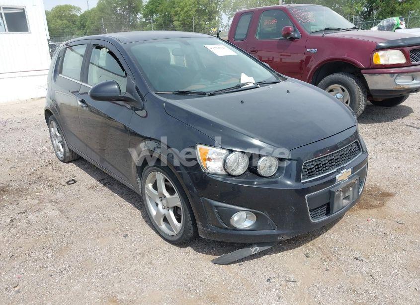 Photo 12 of 2015 Chevrolet Sonic LTZ AUTO (VIN 1G1JE6SB9F4199406)