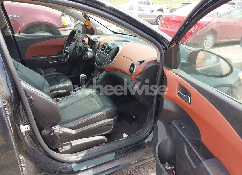 Photo 5 of 2015 Chevrolet Sonic LTZ AUTO (VIN 1G1JE6SB9F4199406)