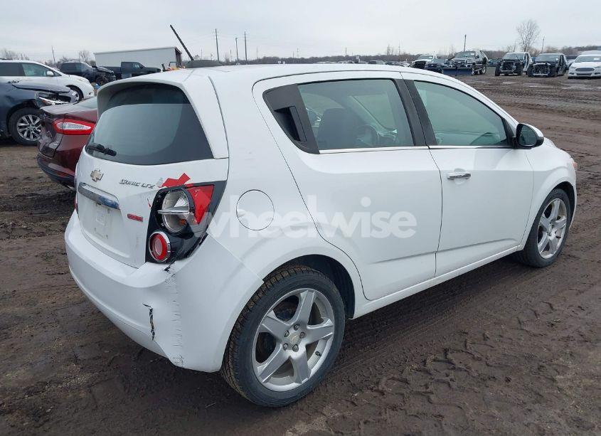 Photo 4 of 2016 Chevrolet Sonic LTZ AUTO (VIN 1G1JE6SB9G4146075)