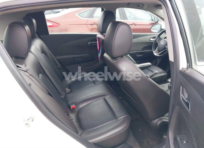 Photo 8 of 2016 Chevrolet Sonic LTZ AUTO (VIN 1G1JE6SB9G4146075)