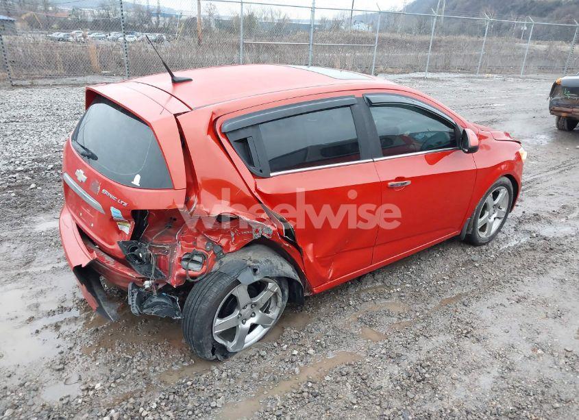 Photo 4 of 2013 Chevrolet Sonic LTZ AUTO (VIN 1G1JE6SBXD4204741)