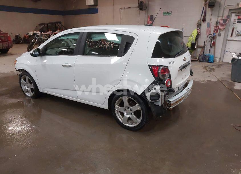 Photo 3 of 2014 Chevrolet Sonic LTZ AUTO (VIN 1G1JE6SBXE4229544)