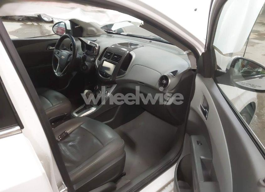 Photo 5 of 2014 Chevrolet Sonic LTZ AUTO (VIN 1G1JE6SBXE4229544)