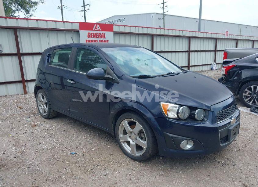 2016 Chevrolet Sonic LTZ AUTO (VIN 1G1JE6SBXG4159644) main photo