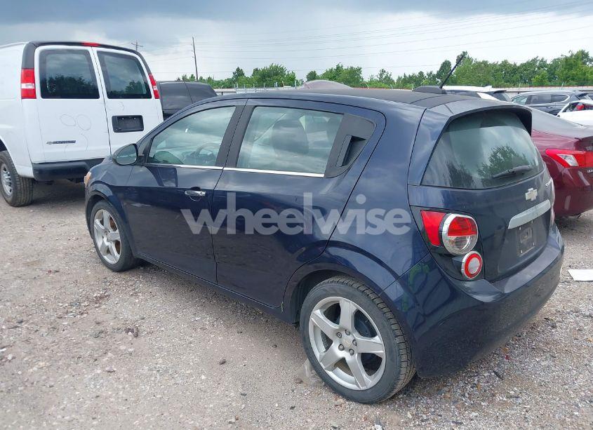 Photo 3 of 2016 Chevrolet Sonic LTZ AUTO (VIN 1G1JE6SBXG4159644)