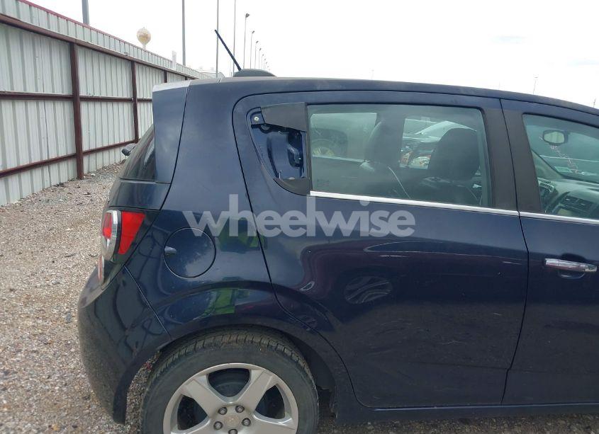 Photo 6 of 2016 Chevrolet Sonic LTZ AUTO (VIN 1G1JE6SBXG4159644)