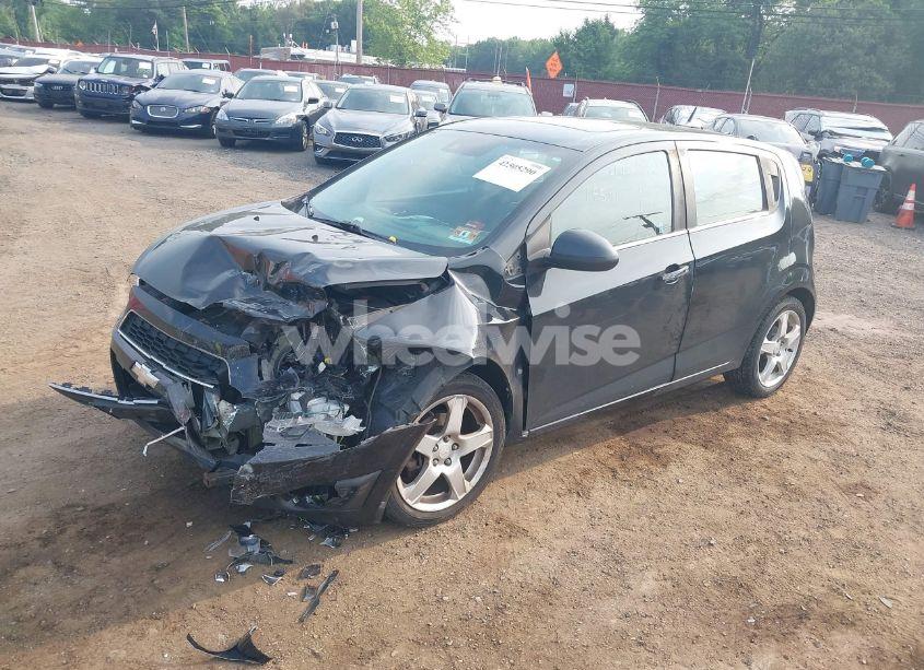 Photo 2 of 2014 Chevrolet Sonic LTZ AUTO (VIN 1G1JE6SG6E4133843)