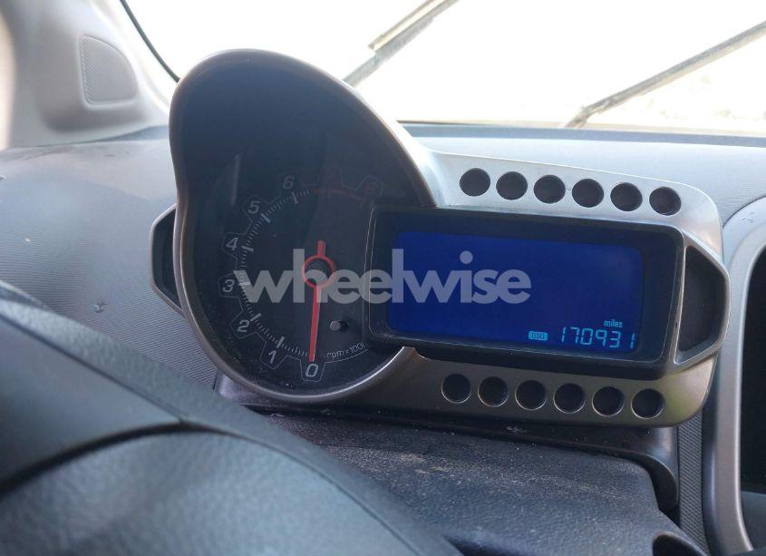 Photo 7 of 2013 Chevrolet Sonic LTZ AUTO (VIN 1G1JE6SH0D4169650)