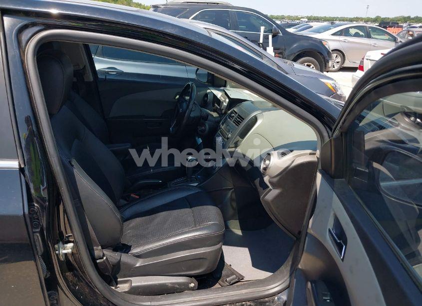 Photo 5 of 2012 Chevrolet Sonic 2LZ (VIN 1G1JE6SH2C4217728)