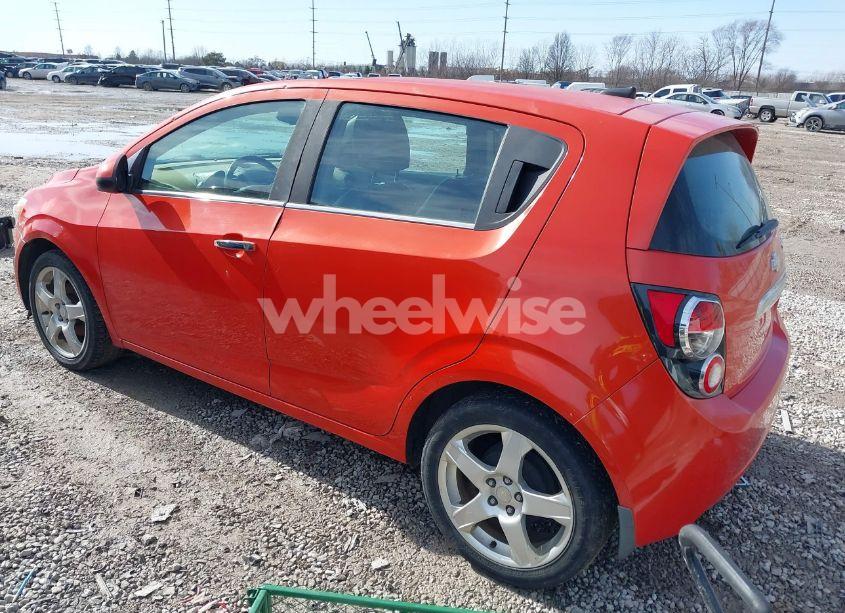 Photo 3 of 2013 Chevrolet Sonic LTZ AUTO (VIN 1G1JE6SH3D4202611)