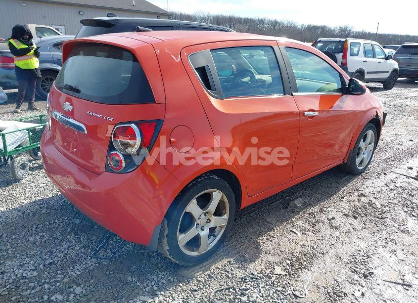 Photo 4 of 2013 Chevrolet Sonic LTZ AUTO (VIN 1G1JE6SH3D4202611)